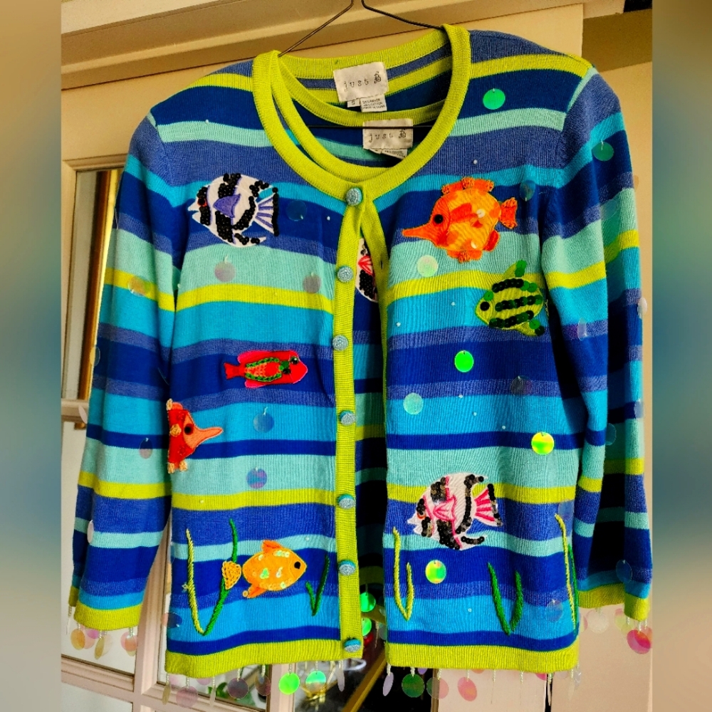Just b quick 2pc Vintage Tropical fish novelty sweater